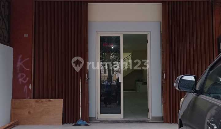 Ruko Lebar 5 Meter Kelapa Gading