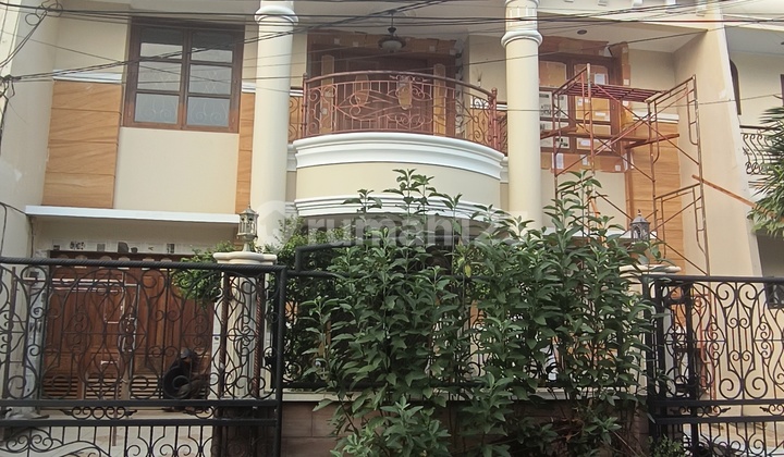 Rumah Sewa Cluster. Jalan Lebar. Kelapa Gading Rumah Sewa Cluster. Jalan Lebar. Kelapa Gading