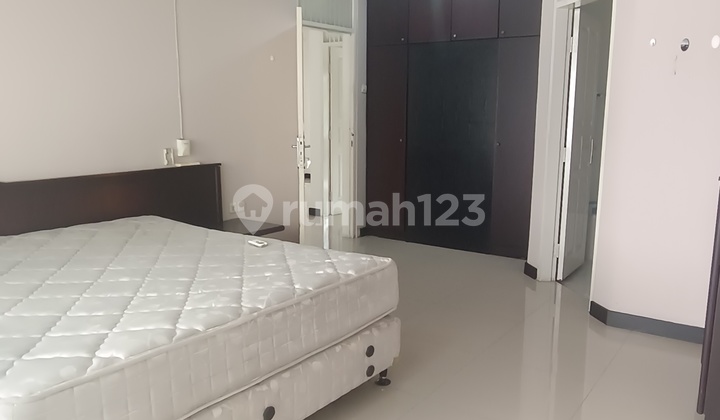 Selling House in Janur Elok 2
