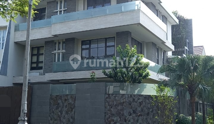 Rumah Di Hook Gading Residence