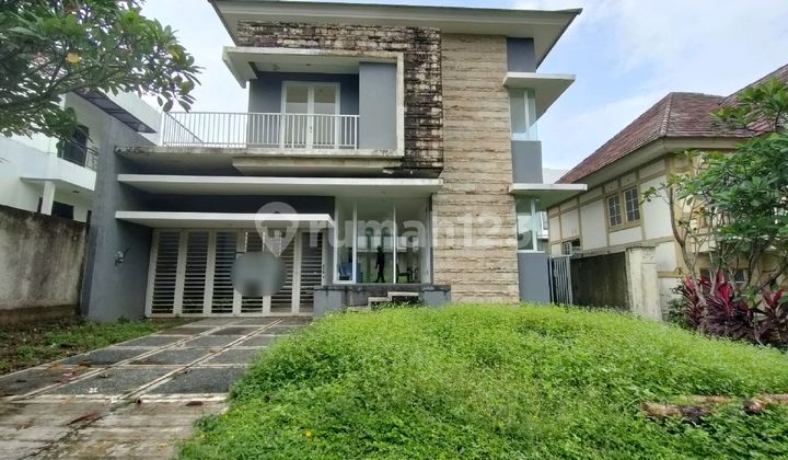 Rumah Modern Dua Lantai Di Sentul City Bogor