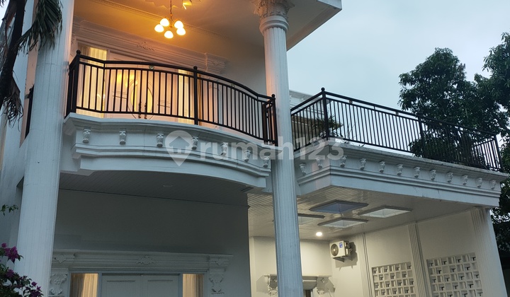 Dijual Cepat Rumah 3 Lantai Private Pool Di Sentul City