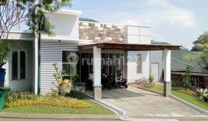 Rumah dua lantai di cluster sentul city bogor