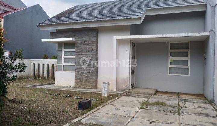 Disewakan rumah satu lantai halaman luas di sentul city  1