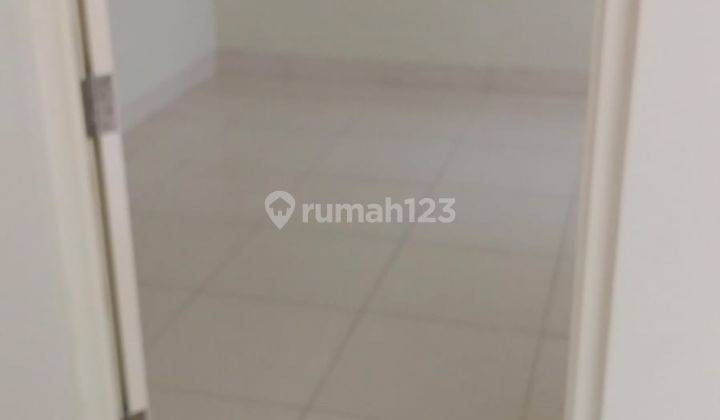 Disewakan rumah satu lantai halaman luas di sentul city  6