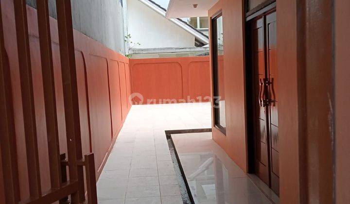 Dikontrakkan rumah bagus rapih siap huni di sentul city  2