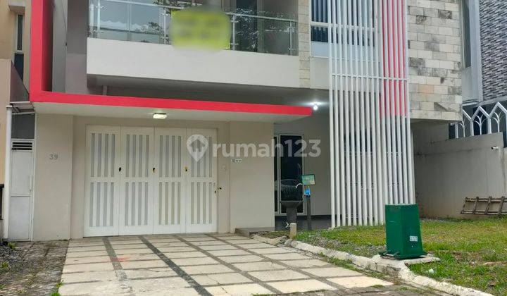 Rumah view pegunungan di cluster depan sentul city  2