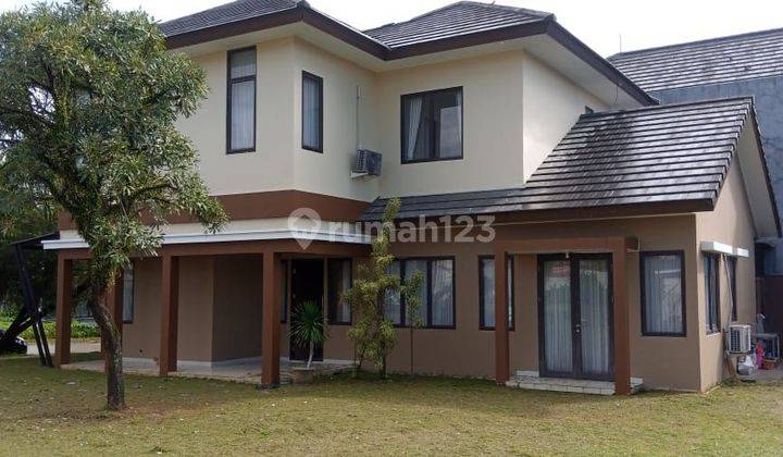 Dijual cepat rumah dengan halaman luas di sentul city  2