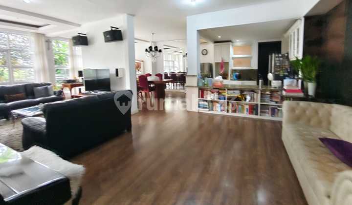 Dijual Cepat Rumah Halaman Belakang Sangat Luas 2