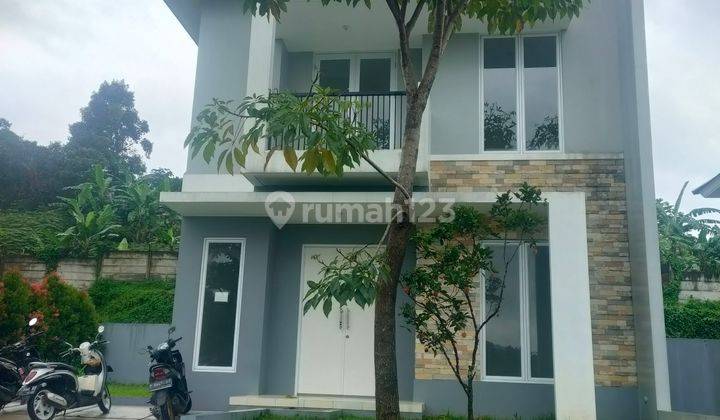 Dikontrakkan Rumah Hook Bagus Siap Huni  2