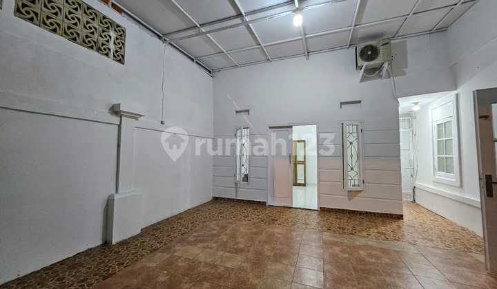 Rumah Asri Lingkungan Aman dan Nyaman di Sentul 2