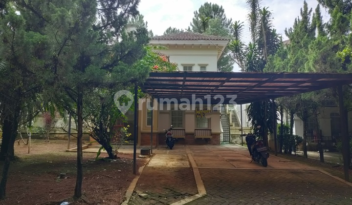 Quick Sale: Hook House with Large Yard in Sentul City 2