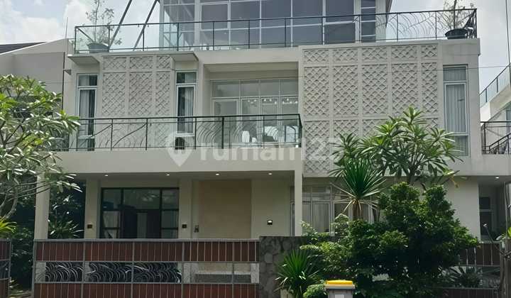 For Rent Two-Story House with Excellent View