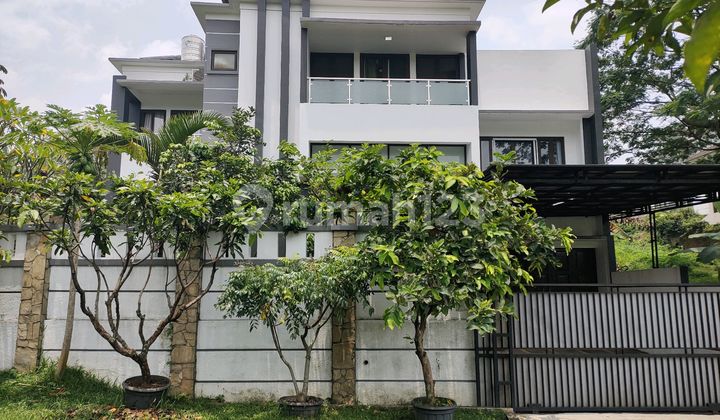 Rumah Hook Swimming Pool Dan Siap Huni Di Sentul 