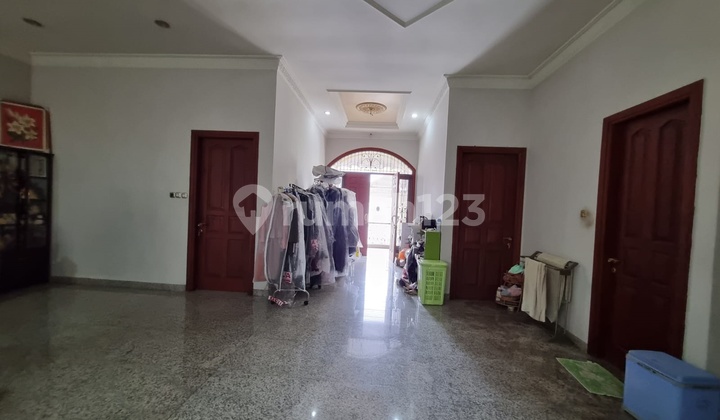 Dijual Rumah Full Furnish Graha Famili Dkt Pakuwon Dian Istana 2