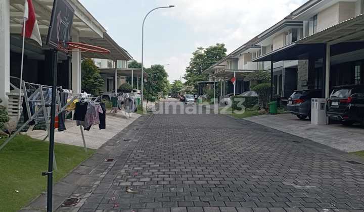 For Sale: Ready-to-Occupy Minimalist House in Bukit Mas Tourism Area, Close to Citraland Graha Family Wiyung 2