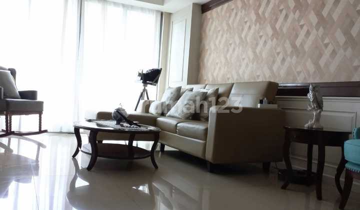 Apartemen St. Moritz di Lokasi Strategis