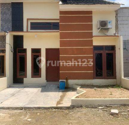 Rumah Baru Unfurnished SHM di Sukawangi, Bekasi 1