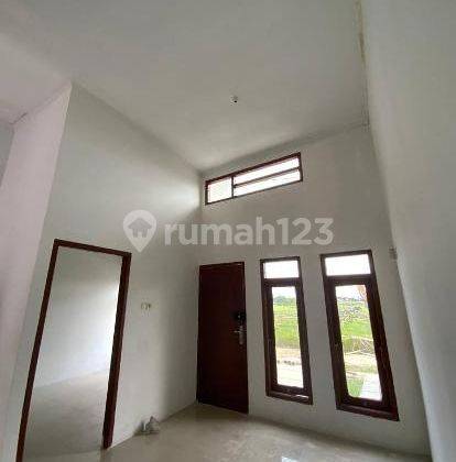 Rumah Baru Unfurnished SHM di Sukawangi, Bekasi 3