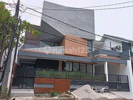 Rumah Baru Semi Furnished Ada Kolam Renang di Bintaro Jaya Sektor 9, Tangerang Selatan 1