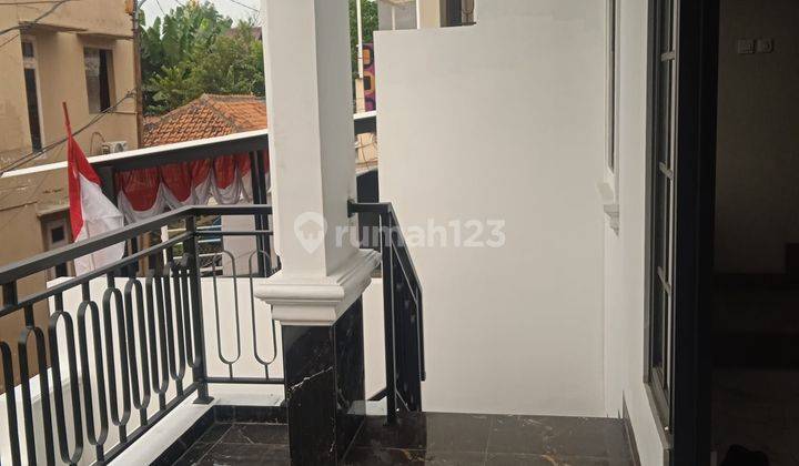 Rumah Baru Idaman 3 Lantai Siap Huni Murah di Poltangan Pasar Minggu  2