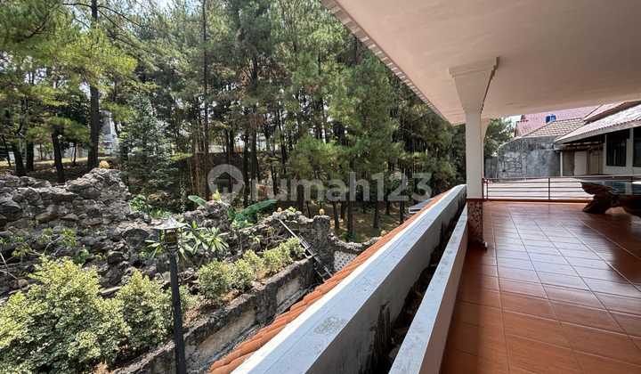 Rumah Mewah ASRI Hook Tanah Luas + Swimming Pool di Villa Cinere Mas - Harga  Miring