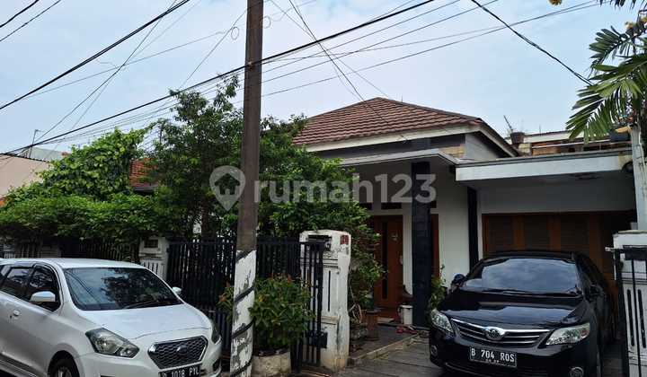 Rumah Asri Murah Dalam Komplek di Cempaka Putih Jakarta Selatan