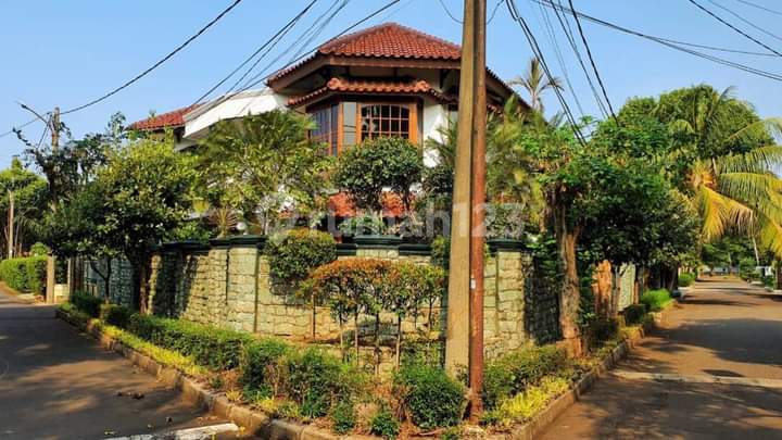 RUMAH MEWAH HOOK DALAM KOMPLEK DI PERMATA HIJAU 2 KEBAYORAN LAMA JAKARTA