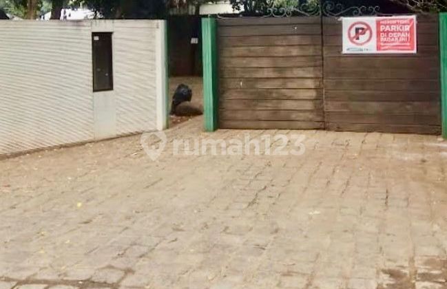 For Sale Luxury Home with Complete Swimming Pool and Spacious Garden, 50 meters from Main Road, Near Bintaro 2