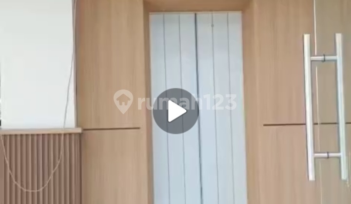 Kost Mewah Bangunan Baru Fully Furnished Super Strategis Premium Lift di Tengah Kota BSD Kost Mewah Bangunan Baru Fully Furnished Super Strategis Premium Lift di Tengah Kota BSD