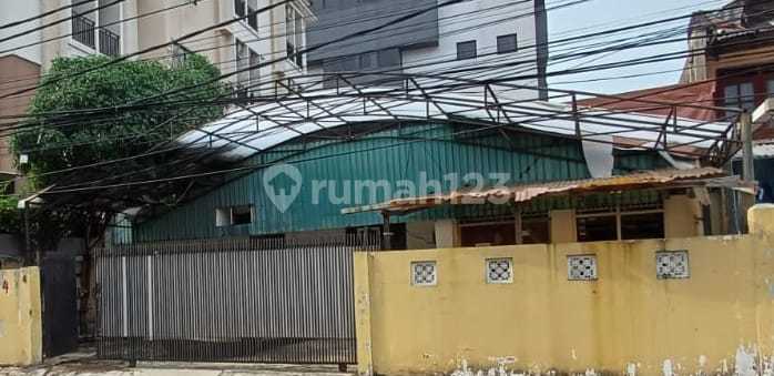 Rumah + Kosan Strategis Di Mampang Prapatan Rumah + Kosan Strategis Di Mampang Prapatan