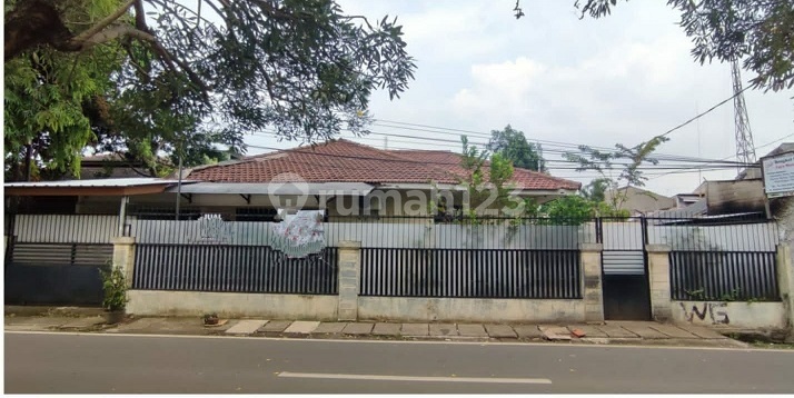 Rumah Super Strategis untuk Kost,Kantor, Klinik di Jln Raya Bintaro Jakarta Selatan
