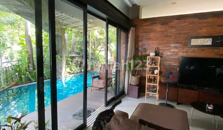 ASRI Luxurious Dream Home in Bintaro Jaya Sector 9 Complex