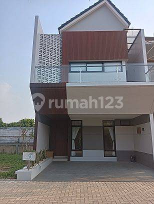 Rumah Cluster Minimalis Mewah Murah Super Strategis Pondo Cabe Tangerang Selatan 1