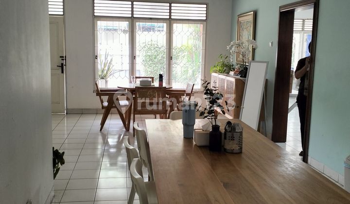 Rumah Satu Lantai Kebayoran 2