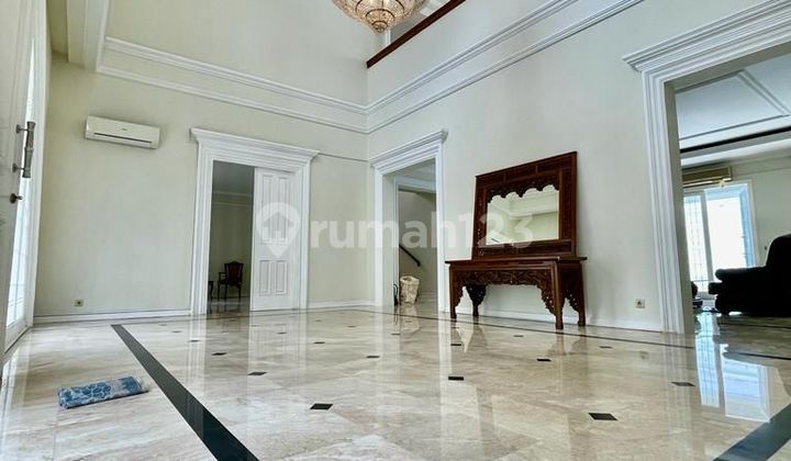 Nice House In Pondok Indah