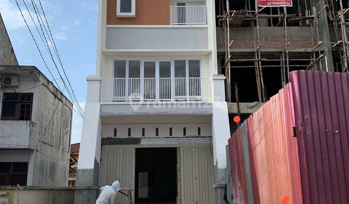 Ruko 3 Lantai di Nangka, Gaskeun Kuy 1