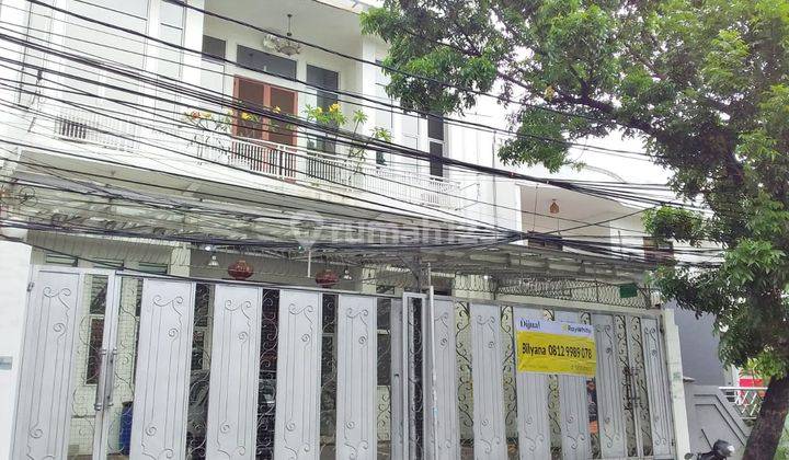 Tanjung Duren Rumah Besar Cocok Untuk Bimbel, Salon Diliwati Kendaraan Umum 1