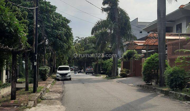 Tanjung Duren Rumah Tua Di Huk Jalan 3 mobil 2