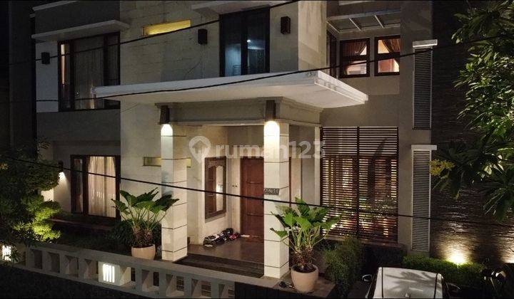 Green Garden Modern Bali Style Lingkungan Tenang