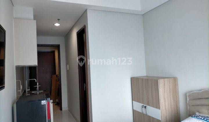 Puri Mansion Unit Studio Lantai Tinggi Full Furnis 1