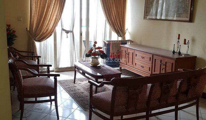 Apartemen 2BR Deket Halte TJ & MRT 1