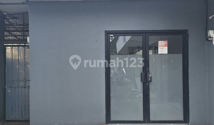 Ruang Usaha Akses Mudah Lokasi Strategis