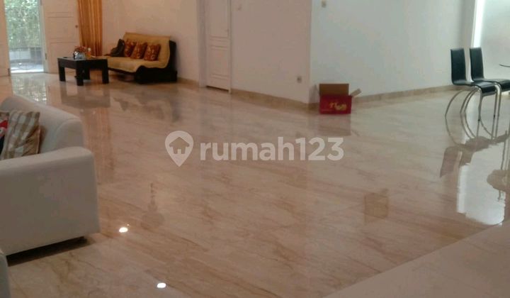 Cideng One-Story House with Easy Access Near Tj