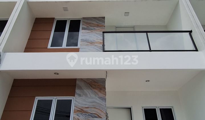 Kav Dki Rumah Gress Baru Jalanan Lebar Carport Ada 2