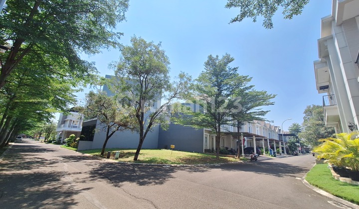 Jakarta Garden City Lot Huk Facing South