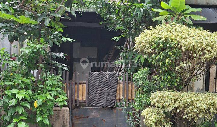 Petojo Rumah Tua Jalan 2 Mobil Akses Mudah 1