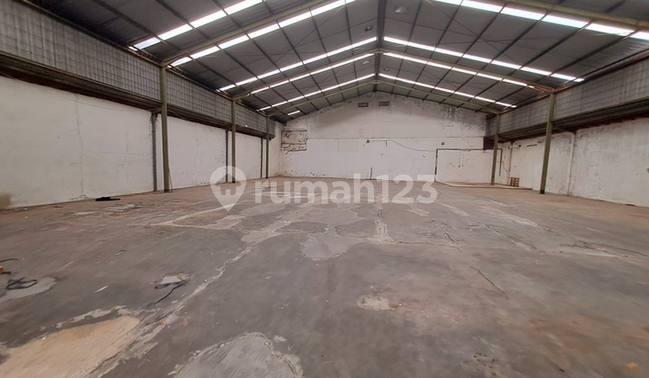 Suratmo Warehouse Sale Rent 1
