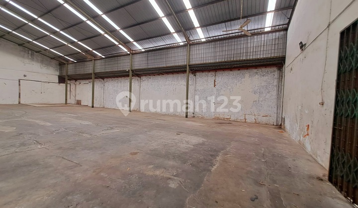 Suratmo Warehouse Sale Rent 2