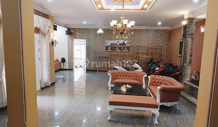 Dijual Rumah mewah Full furnist di Cipayung Jakarta timur